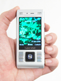 Sony Ericsson C905 - Celebrating in Eights