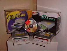 AOpen CD 940E, Asus CDS-400