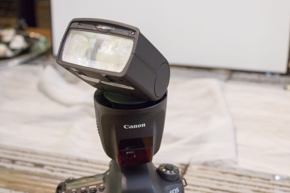Handson the Canon Speedlite 470EXAI automatically adjusts itself for